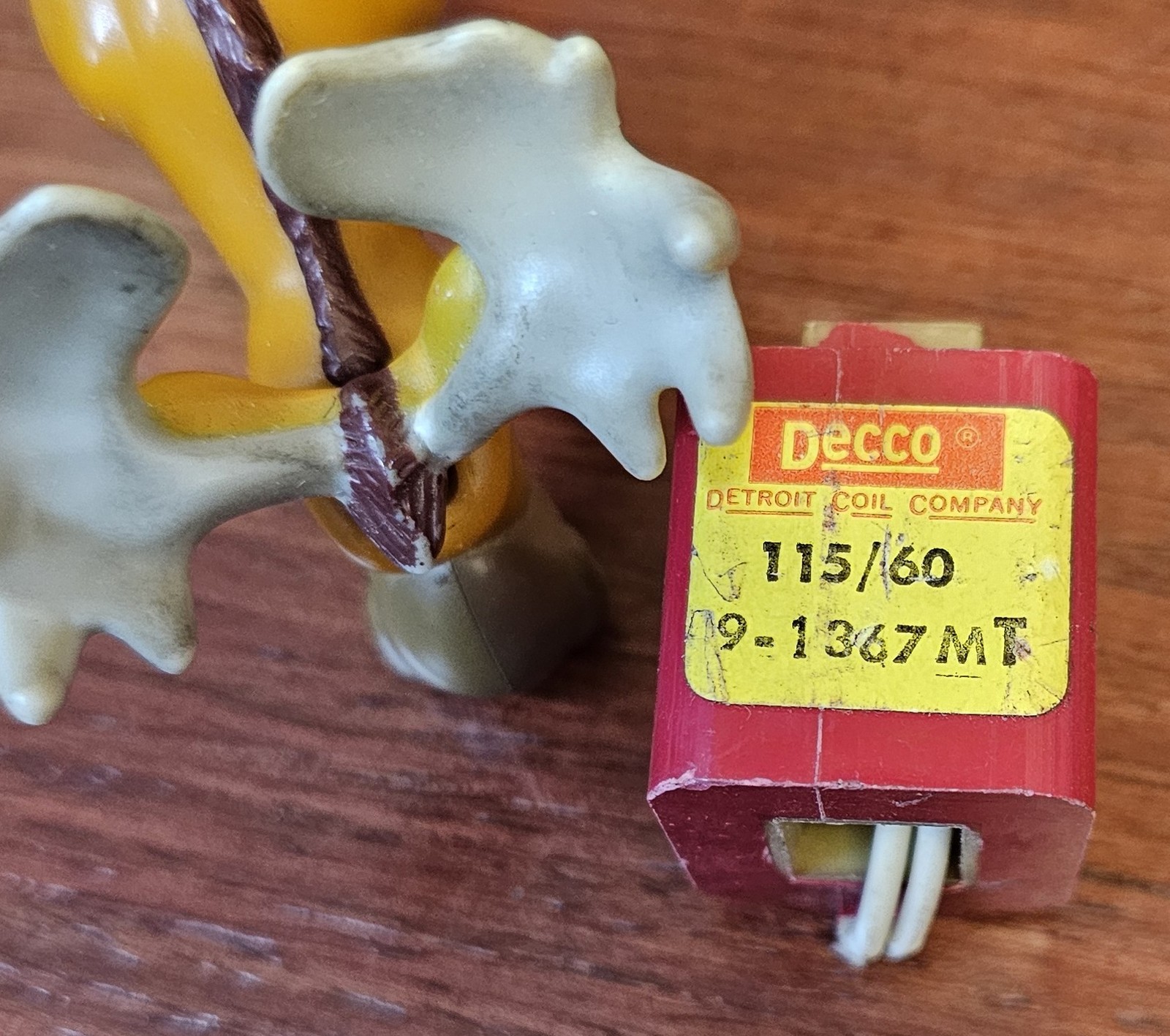 9-1367MT Decco Detroit Coil Company 115v Coil