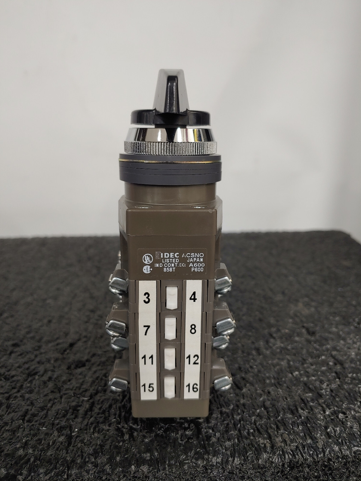 IDEC ACSNO-484-SB-C4002 CS Series Cam Switch