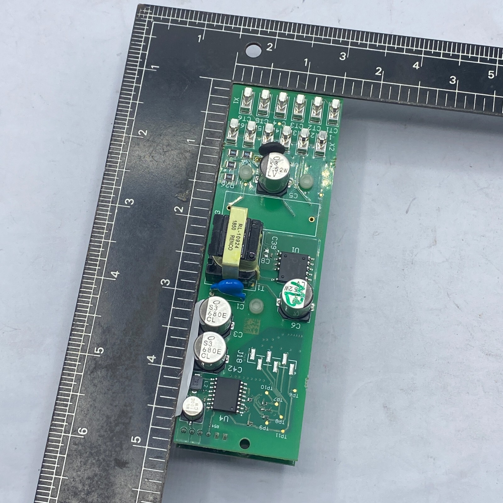 UNIVERSAL BOARD R22276-197-000-0 F Circuit Boards 1949 0037185 🔔