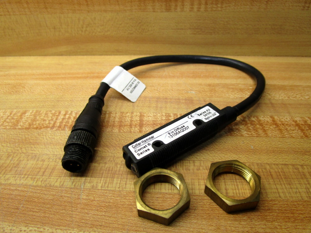Cutler Hammer 13106AQD07 Photoelectric Sensor