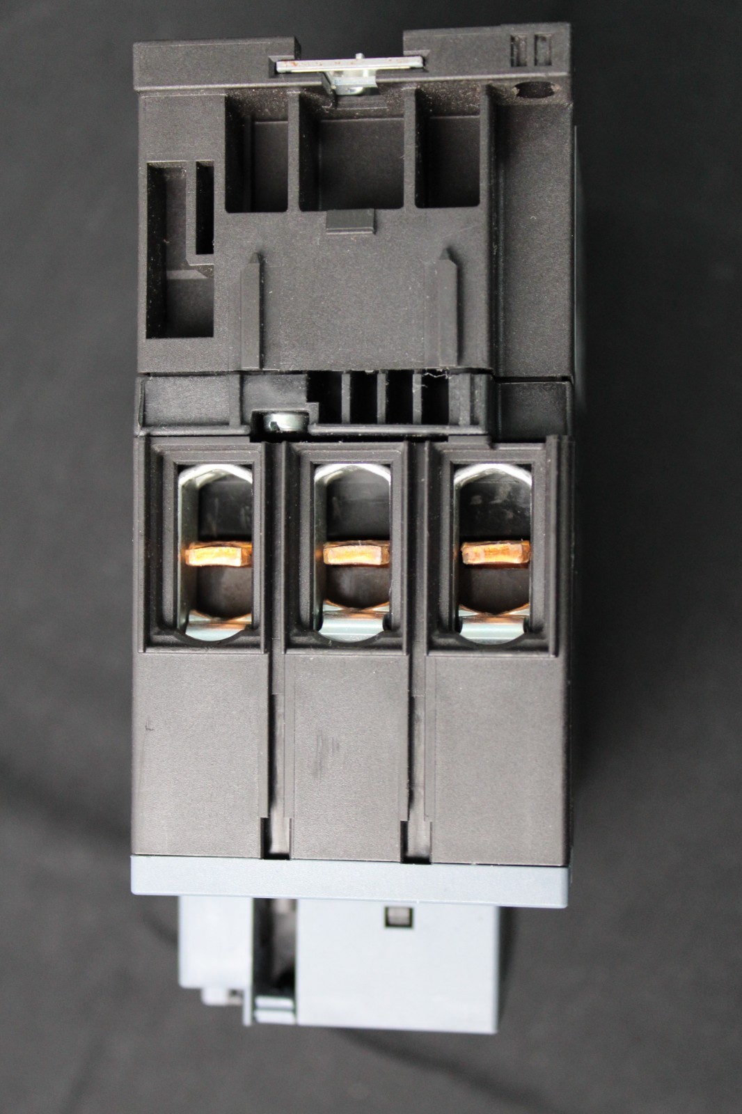 SIEMENS CONTACTOR 3RT2038-3AK60 110v/120v 3RT293-61BC00 SURGE SUPRES INSTALLED