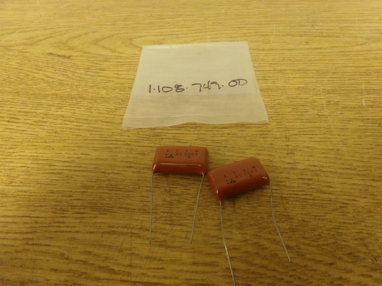 NEW Sony 1-1085-749-00 Capacitors 473M AC30V Lot of 2 *FREE SHIPPING*