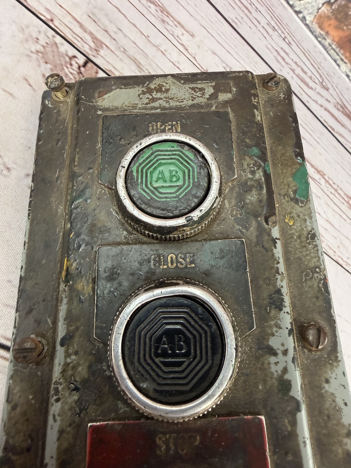 Vintage Allen-Bradley AB 800T Open Close Stop Push Button Control Station Heavy