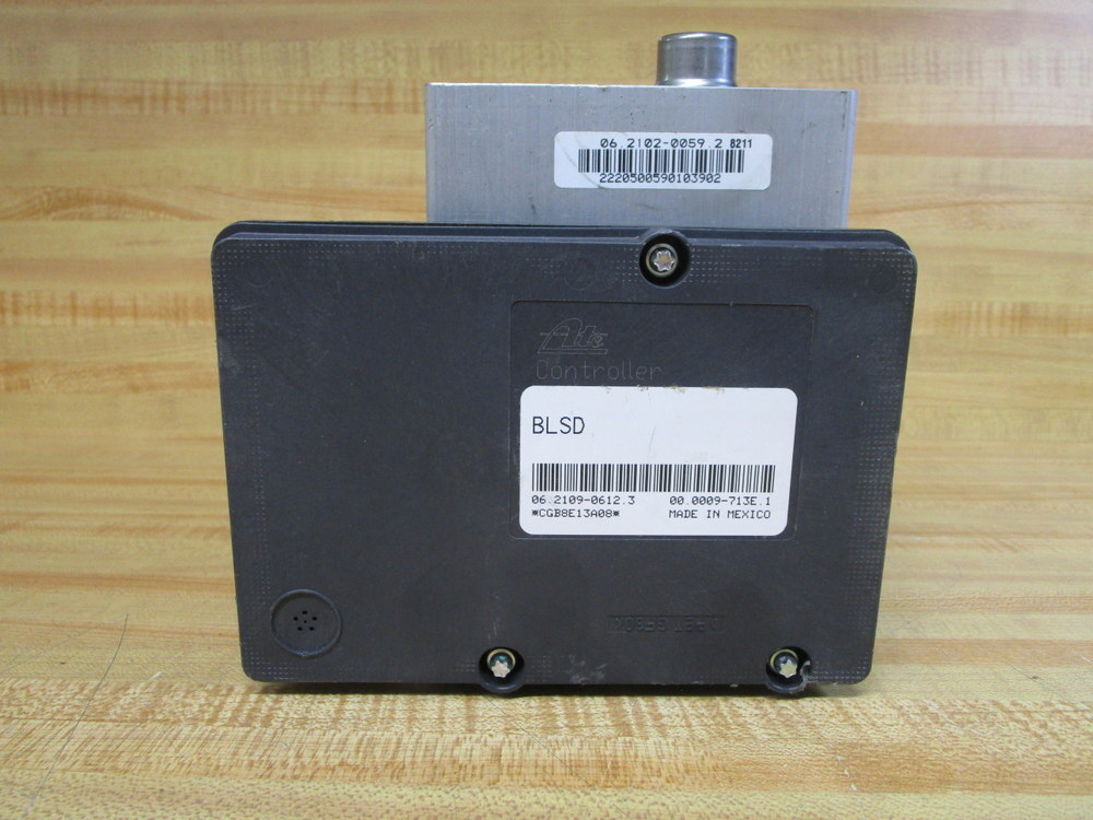 Nissan 47660-EB416 Actuator Assembly 06.2109-0612.3 Cracked Housing