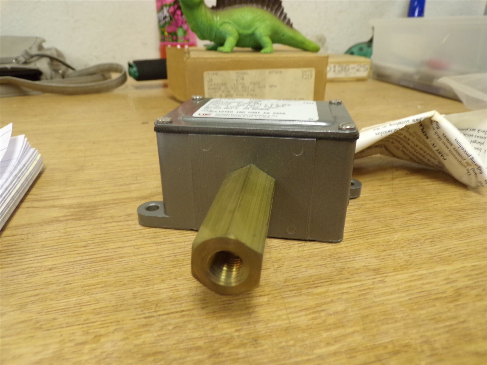 NEW UE J6 274 United Electric Pressure Switch 1070 M201 70170D178 FREE SHIPPING