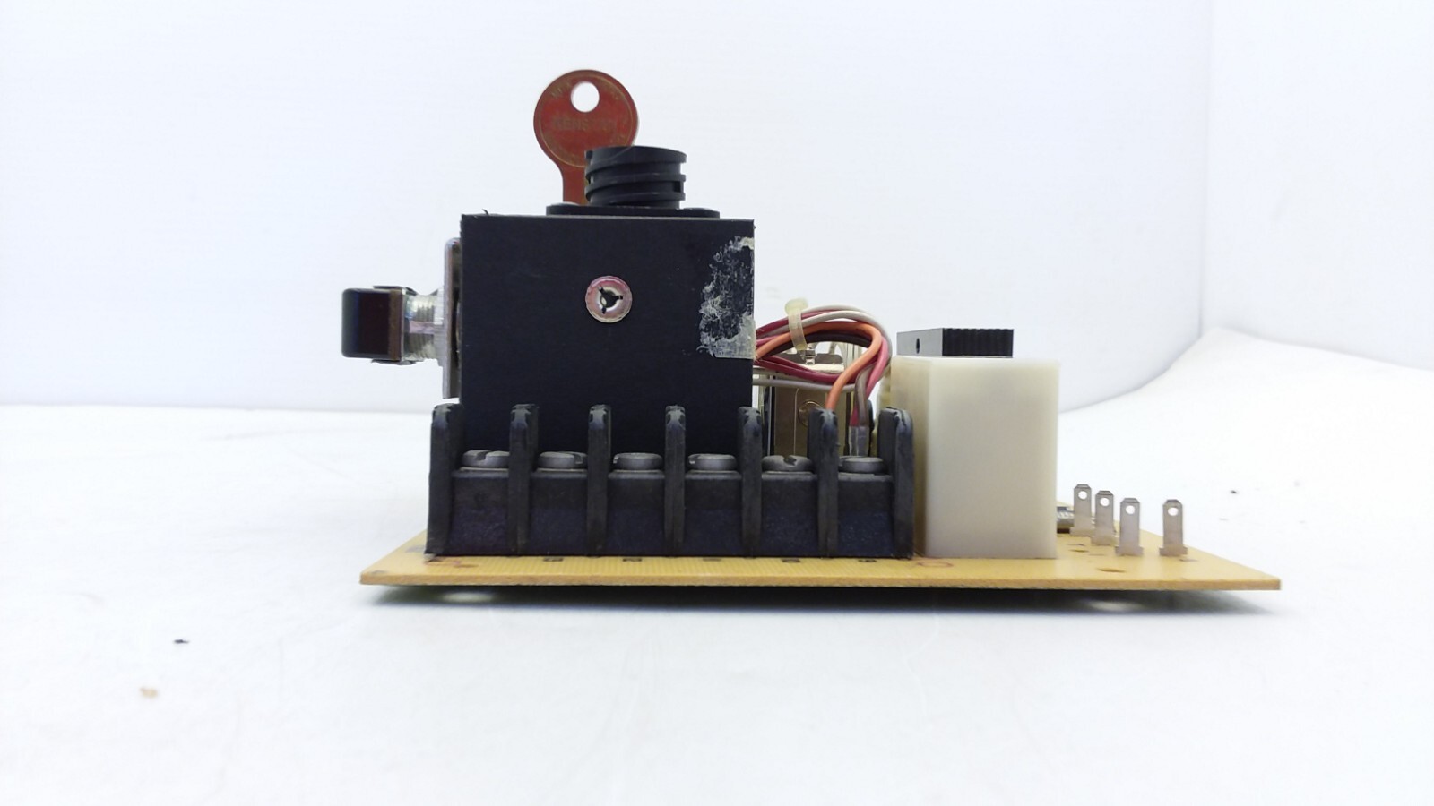 PYROTRONICS 580-119675 PCB CIRCUIT BROARD MODULE WITH KEY NNB