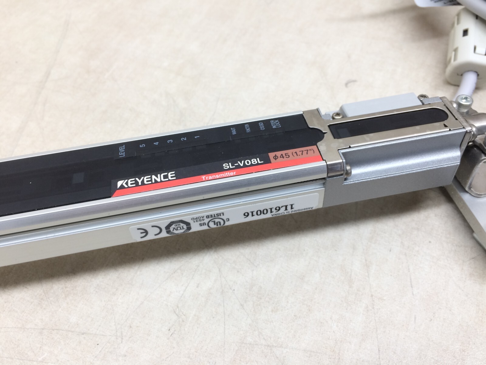 Keyence SL-V08L Safety Light Curtain Transmitter & Receiver SL-V08L-T SL-V08L-R