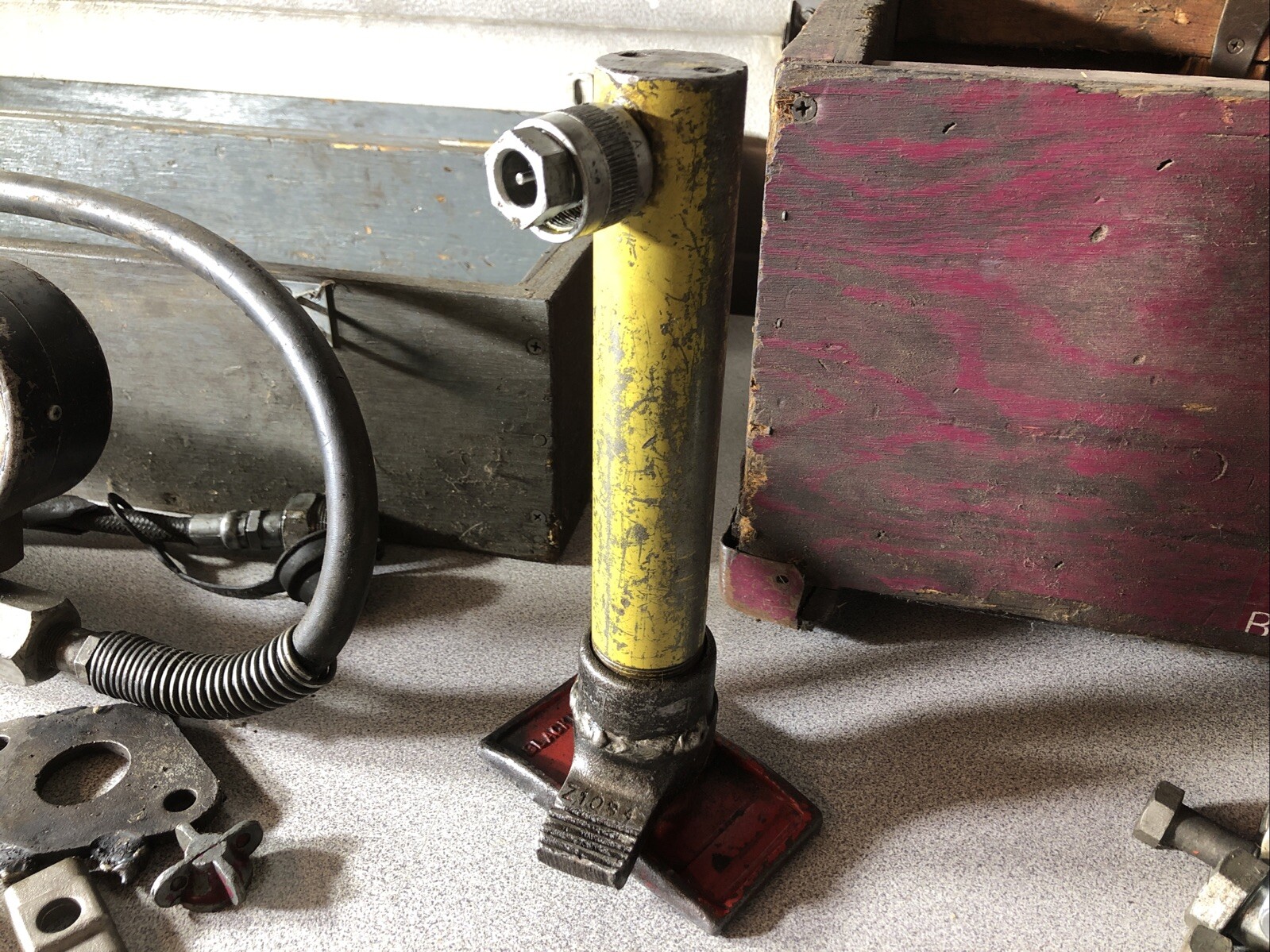 Enerpac / OTC 17-1/2, 30, 50 Ton 3-Jaw Hydraulic Cross Bearing Pullers
