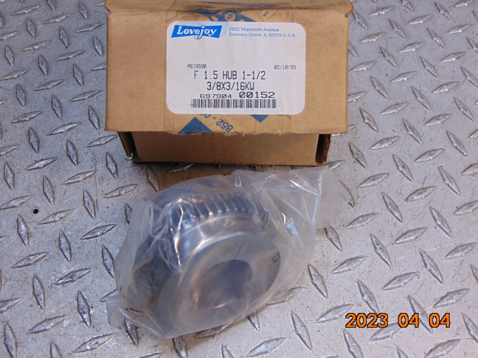 LOVEJOY F 1.5 HUB 1-1/2 3/8×3/16KW 697904 00152
