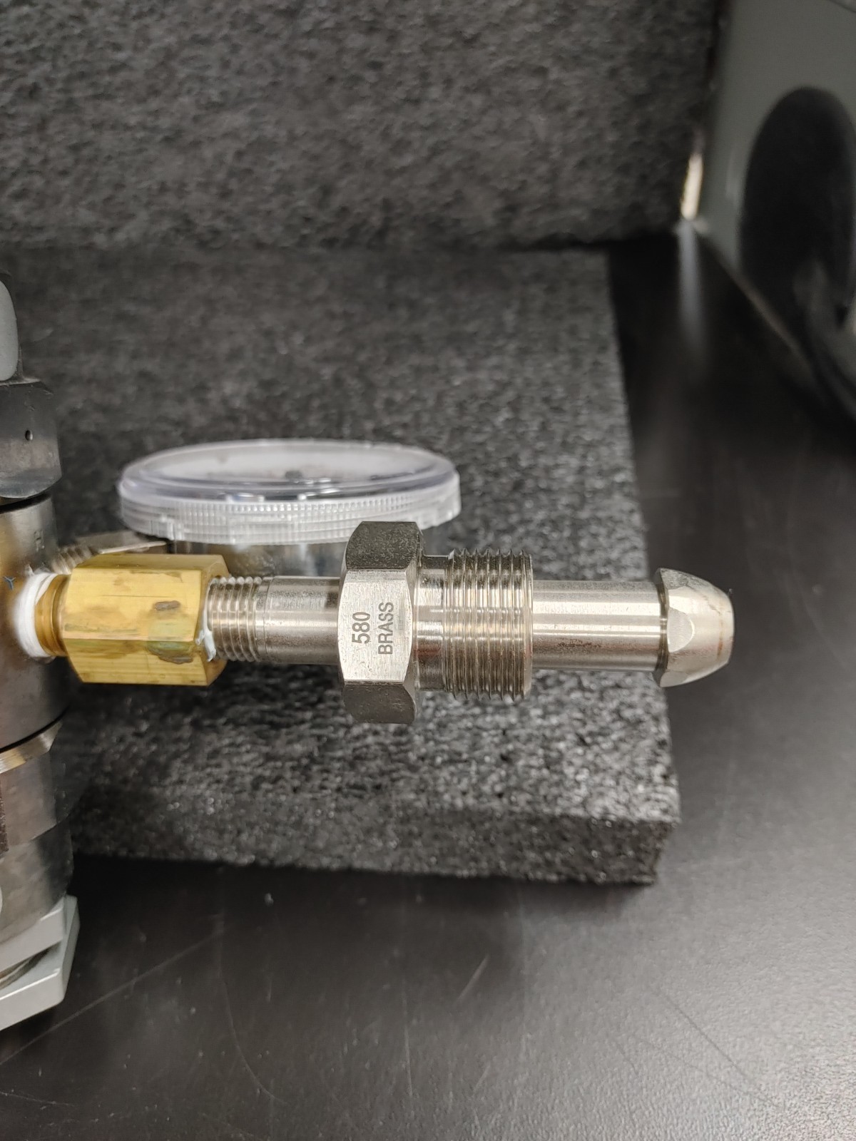 MATHESON High Purity Regulator with Pressure Gauges