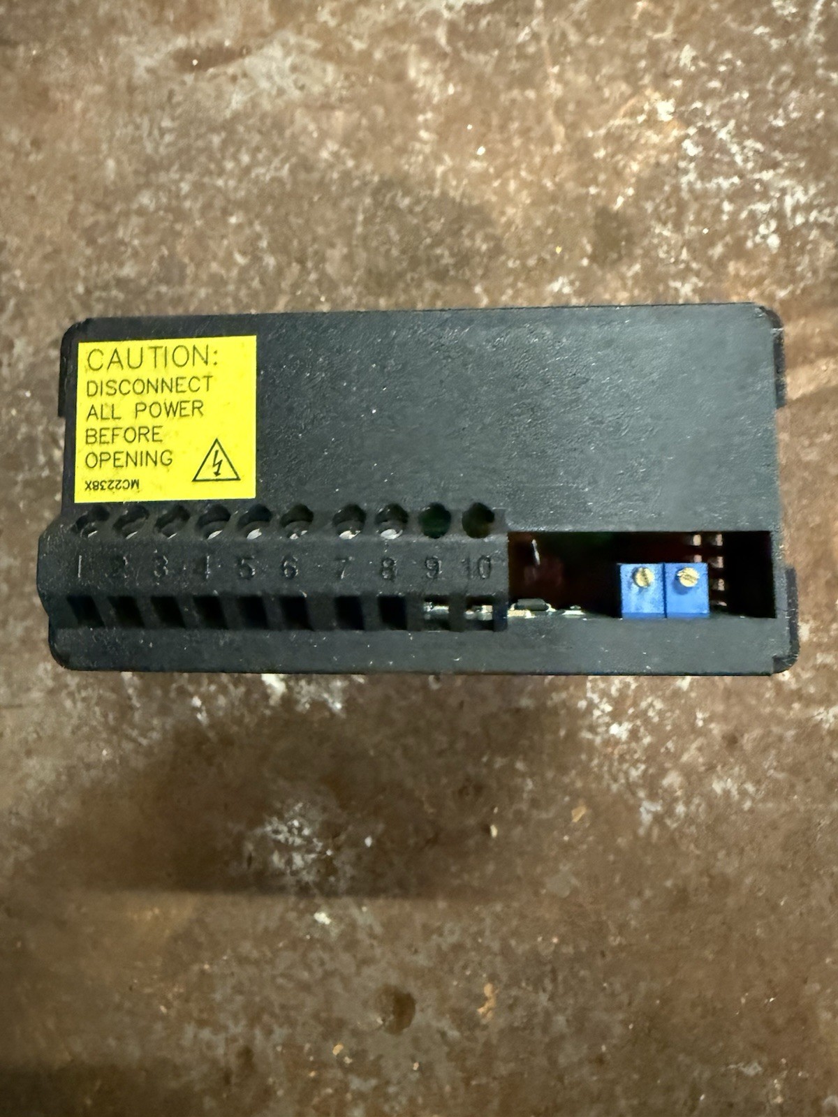 RED LION CONTROLS PAXLCL00 PANEL METER 85-250VAC 50/60HZ PAXLCL WORKING