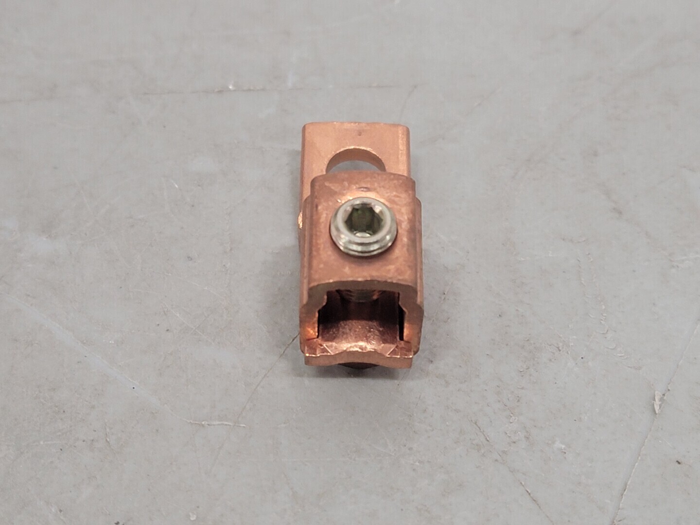 SURPLUS NEW ILSCO SLU-175 Copper Mechanical Lug (Bag of 5) – Cable Lugs