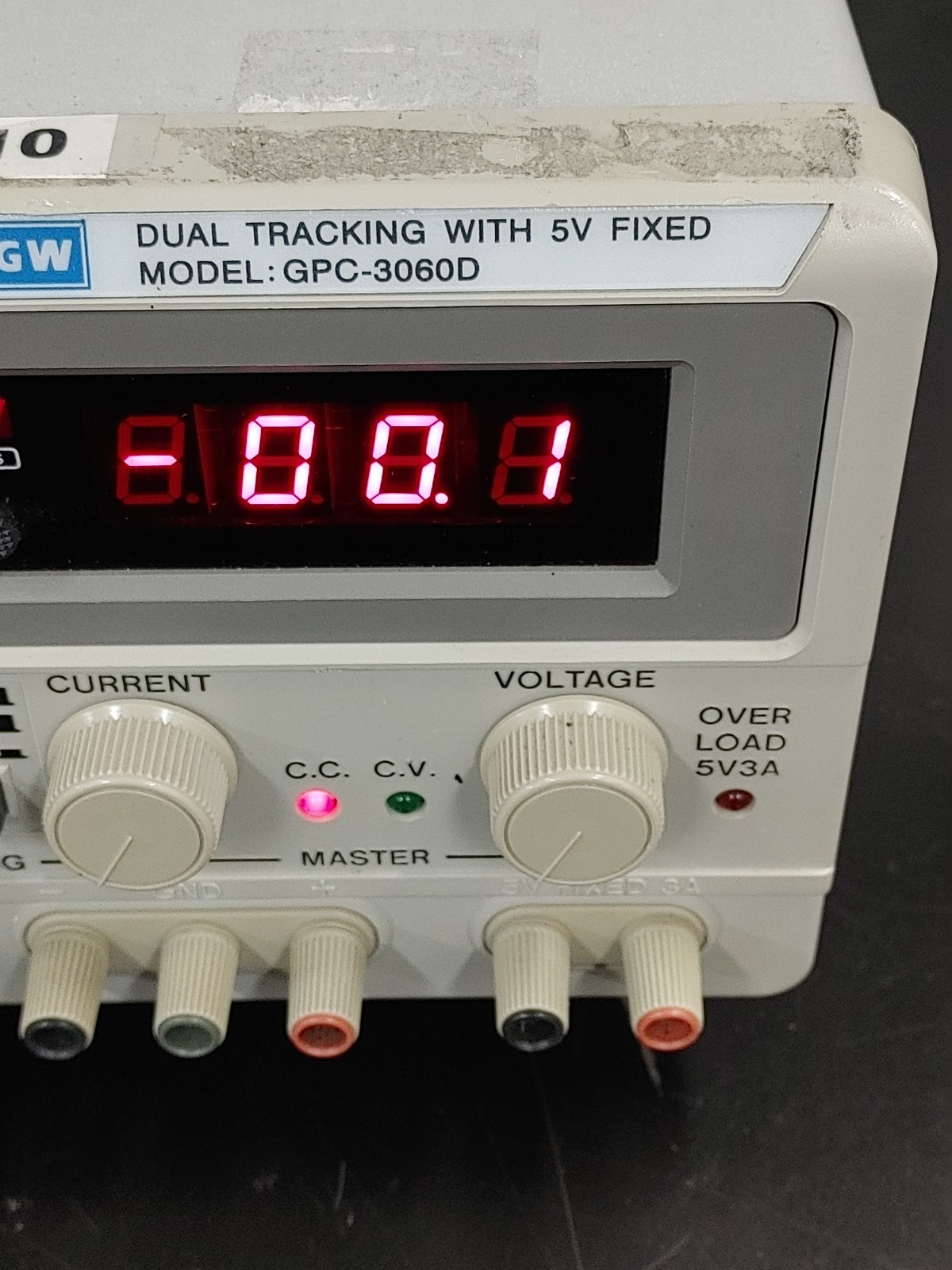 GW INSTEK GPC-3060D Dual Tracking with 5V Fixed Laboratory DC Power Supply
