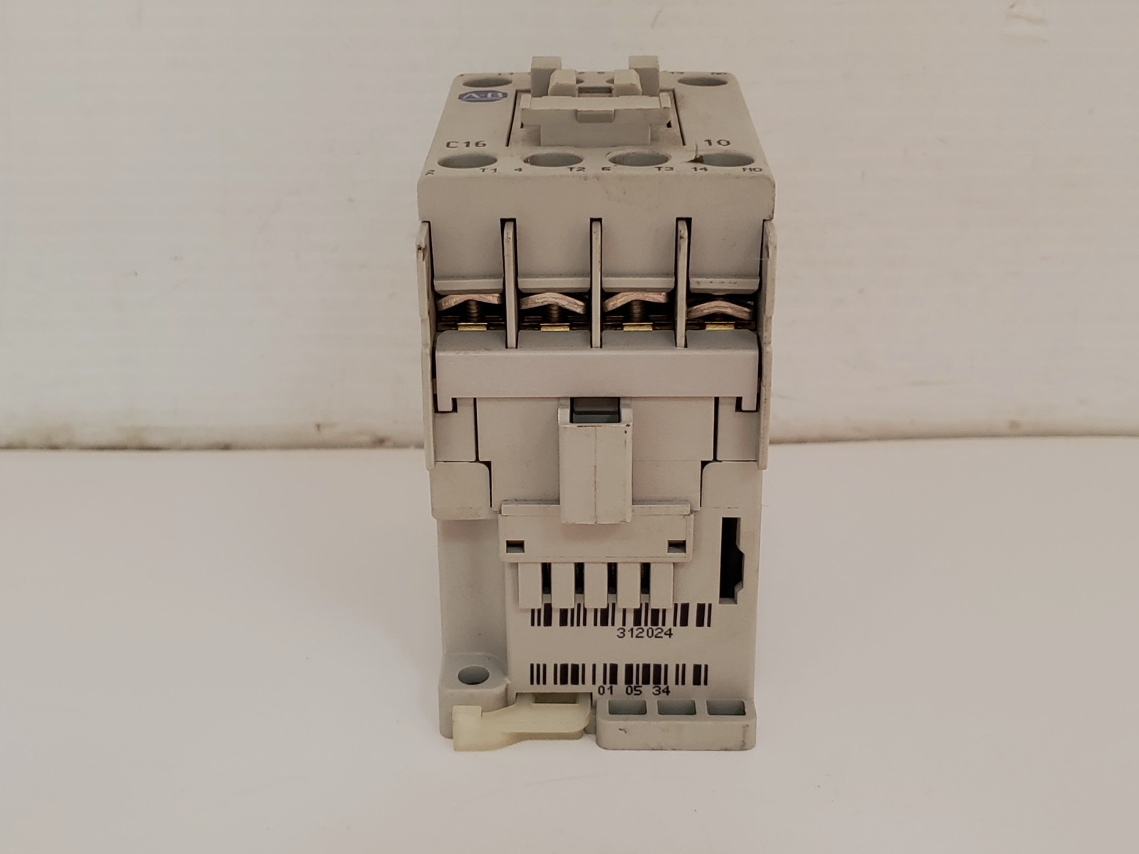 ALLEN BRADLEY 100-C16F10 CONTACTOR 220/240V 50/60HZ SERIES B