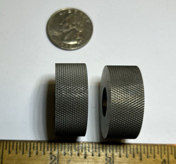 PAIR ACCU TRAK TOOLS 30 TPI KNURLING WHEELS 1 1/4 X 1/2 X 1/2 L&R DIAMOND M&F