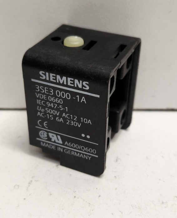 NEW NO BOX! SIEMENS 10A 500V 1NO/1NC LIMIT SWITCH CONTACT BLOCK 3SE3000-1A