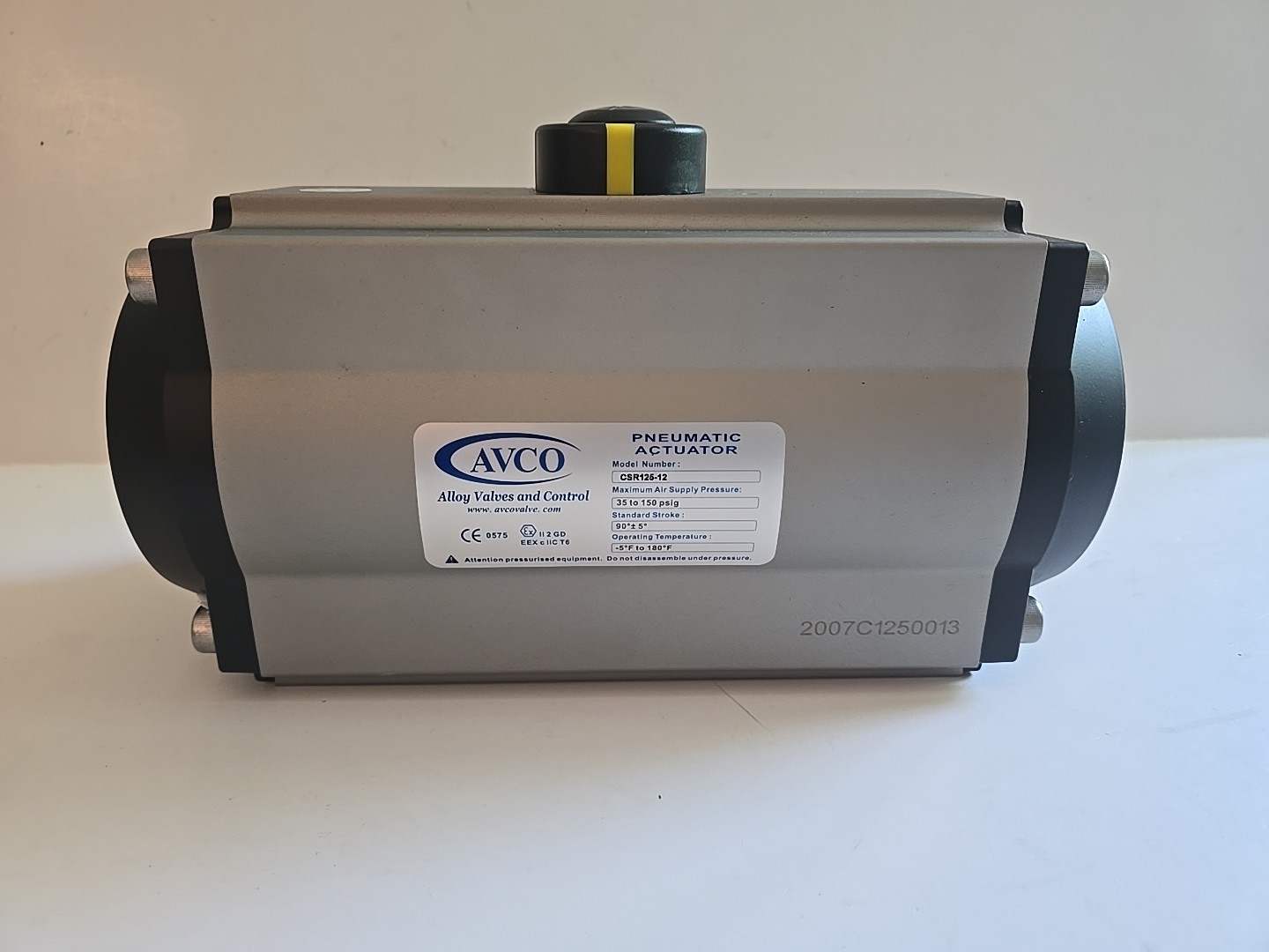AVCO CSR105V-12 35-150 PSIg Operating Temp -5°c To 190°F. Standard Stroke 90°