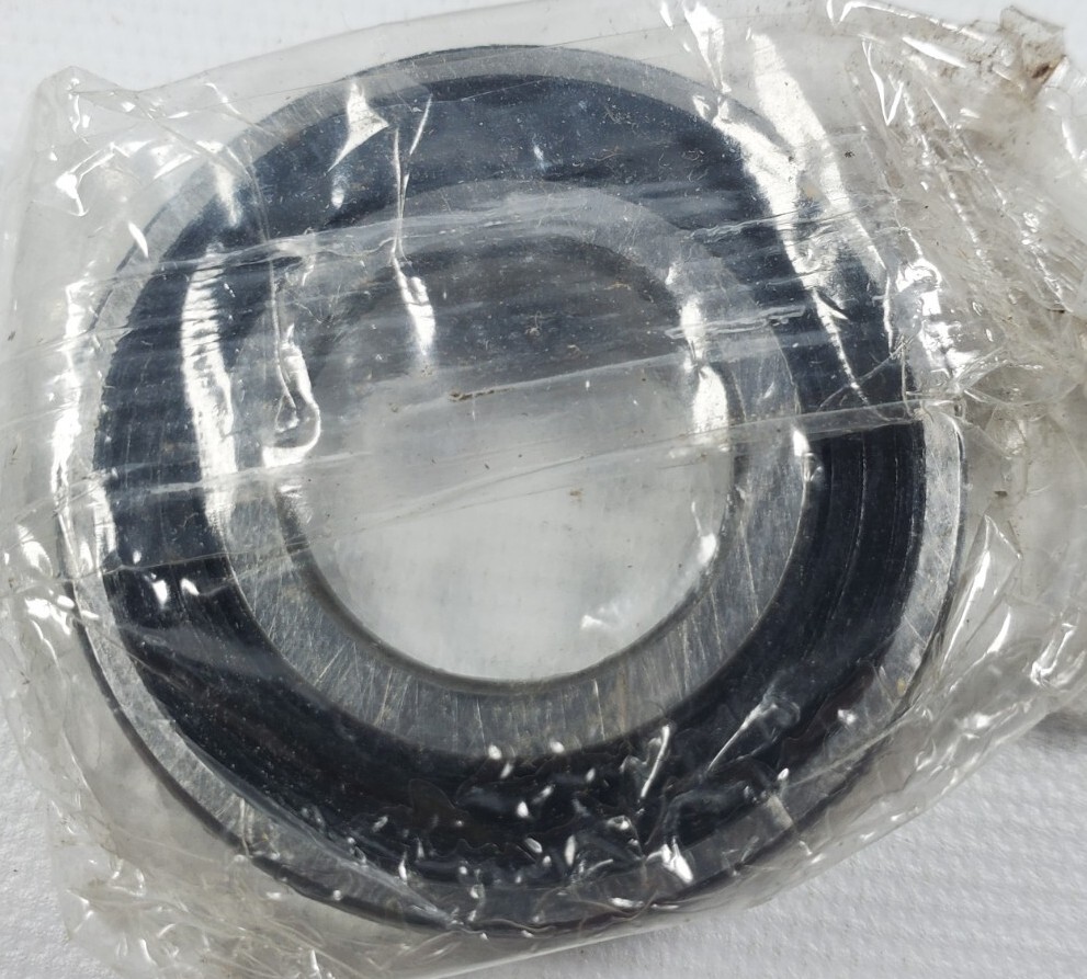 NEW OLD STOCK! SKF SINGLE ROW BALL BEARING 6004-2RS1 LHT23