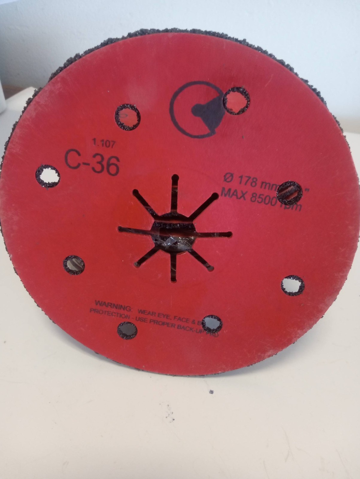 AA ABRASIVE 89063 7×7/8 36 Grit Silicon Carbide Semi-Flex Disc with Red Fiber