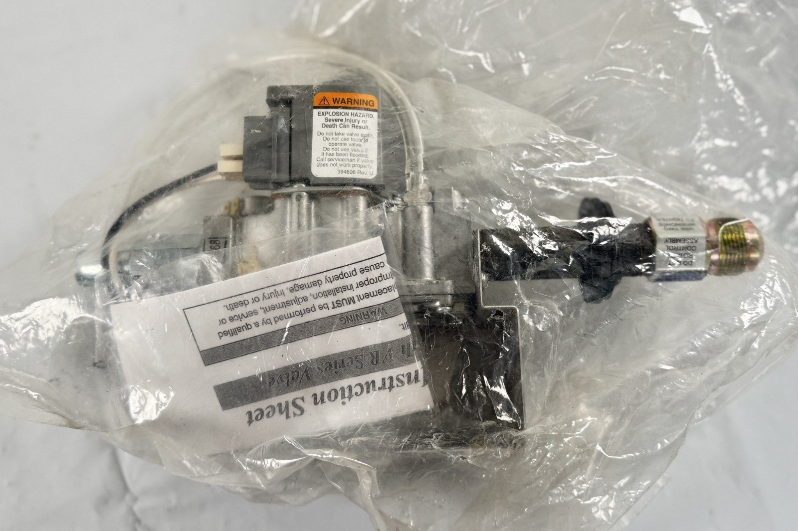 NEW Honeywell VR4205M2926 Natural Gas Valve Train Assembly HD1