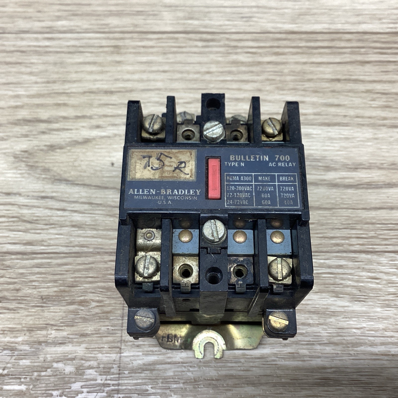 ALLEN BRADLEY NEMA A300 BULLETIN 700 TYPE N 700-N400A1 SER. C RELAY #819PT143*CO