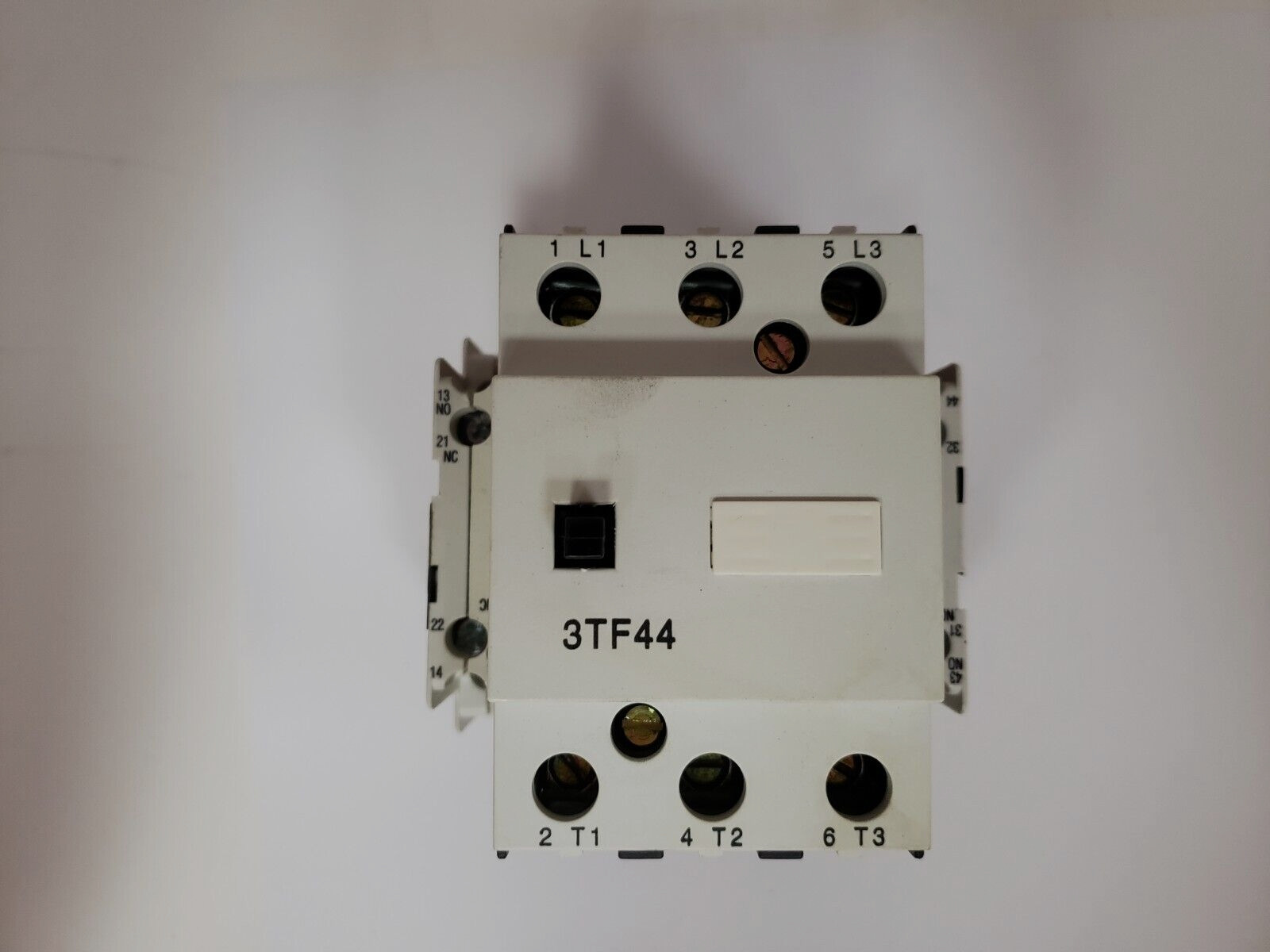 SIEMENS 3TF44 22-0A CONTACTOR 3 PHASE 2NO 2NC 120VAC COIL 60HZ NIB