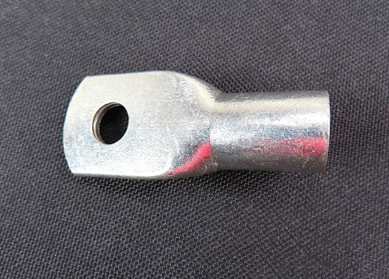 Panduit LCMA120-10 One Hole Copper Lug 120mm2 M10 Stud Size NEW