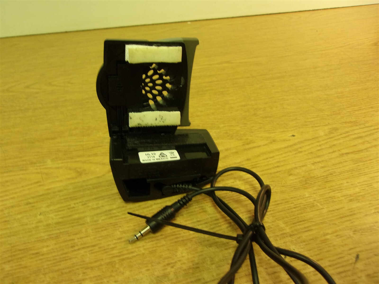 Plantronics C054A Wireless Office Charging Station w/ Headset *FREE SHIPPING*