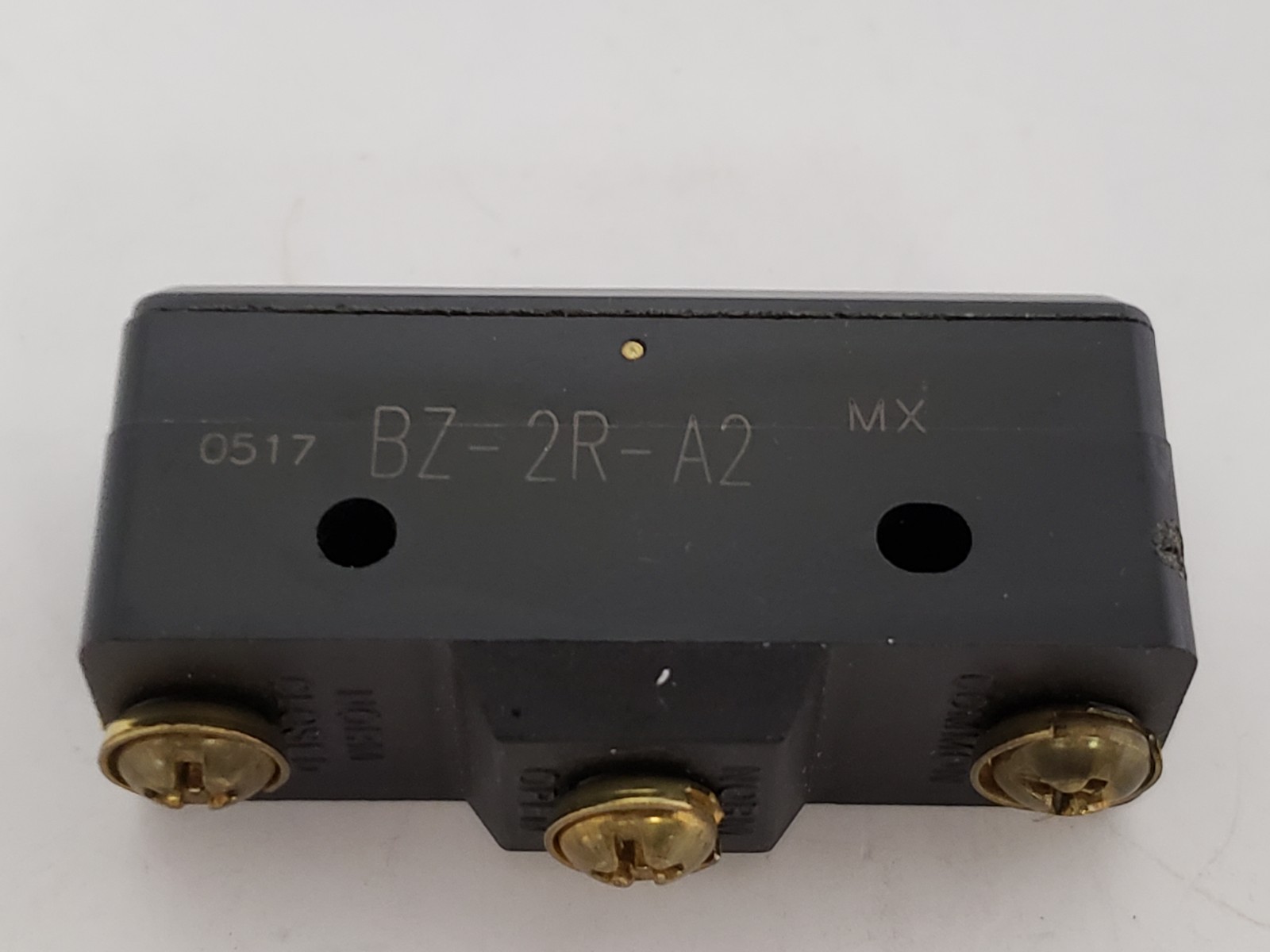 MICRO SWITCH BZ-2R-A2 LIMIT SWITCH PLUNGER SPDT 15A (LOT OF 5)