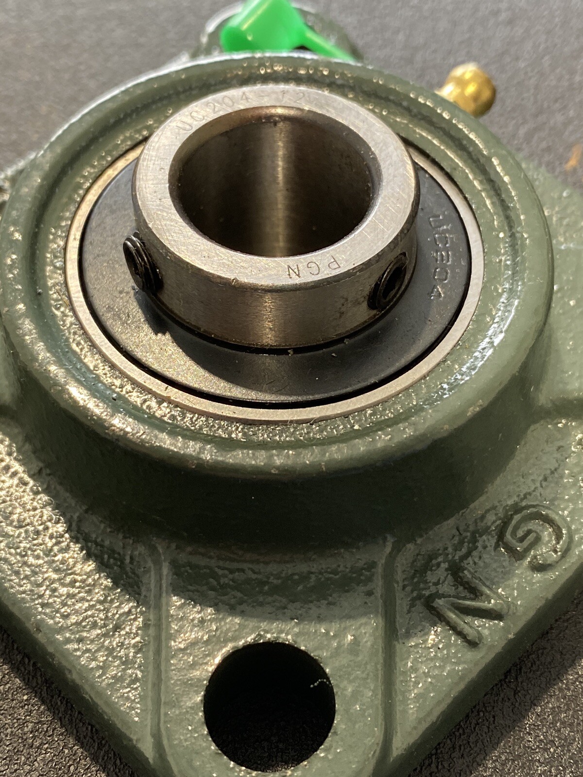 1 NEW PGN F204 4 BOLT FLANGE MOUNT W/ UC204-12 BEARING