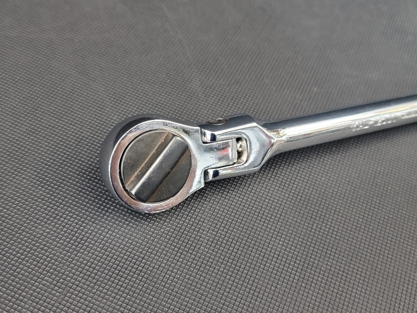 KAL-1250T 3/8″ Drive Flex Head Reversible Ratchet