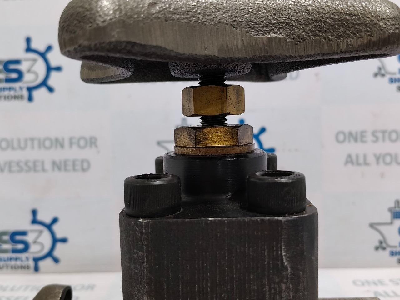 Hirose Valves HF-ACC-K-10X10-23 Hydraulic Valve Manifold Mount W/Handwheel