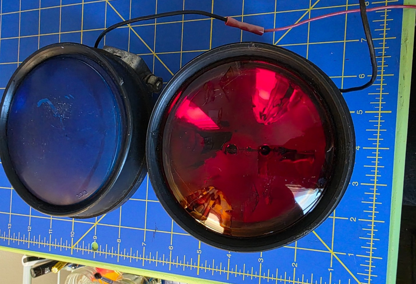 VTG SIGNAL STAT 620 Lights Red & Blue- Untested