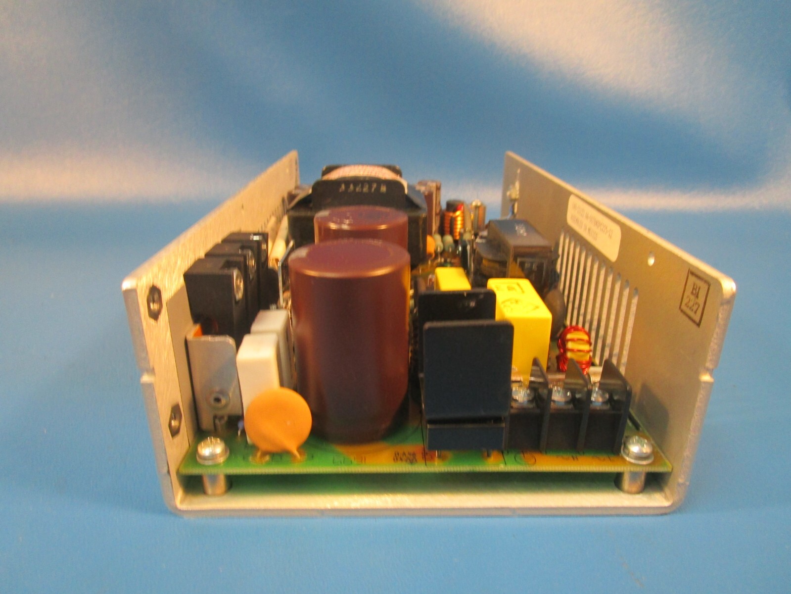 Condor GPC225-12, 12V DC, Power Supply, Input 100-240V ~ 5.5A, 47-63Hz