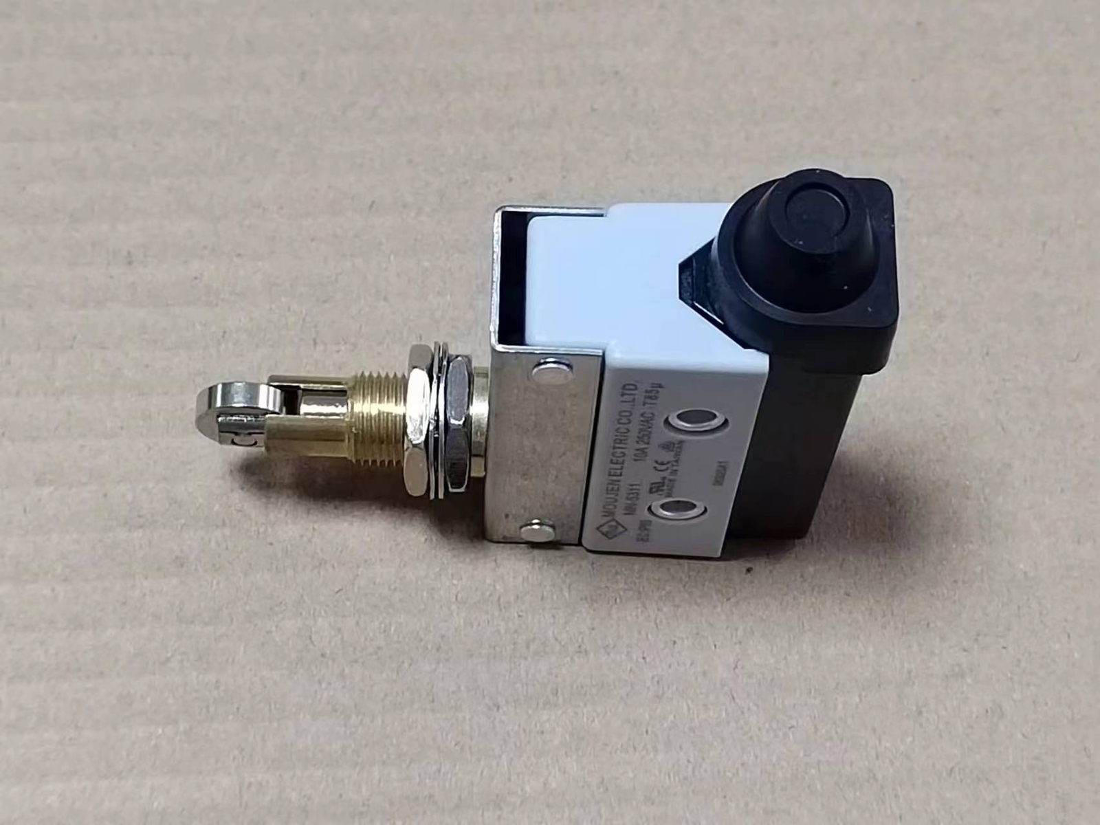 1 pcs moujen MN-5311 Limit switch