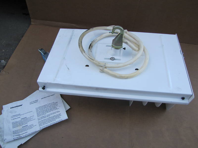 NEW HOLOPHANE BALLAST ASSEMBY LP2A25LHP27Y966G