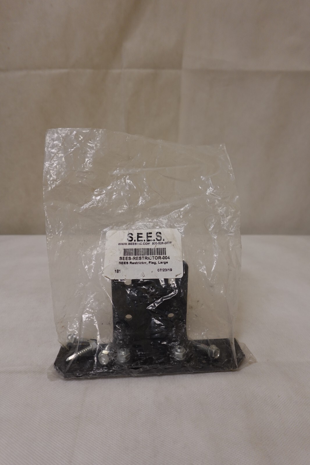 S.E.E.S. Elevator Door Restrictor Flag Black 004 – Large / SEES-RESTRICTOR-004