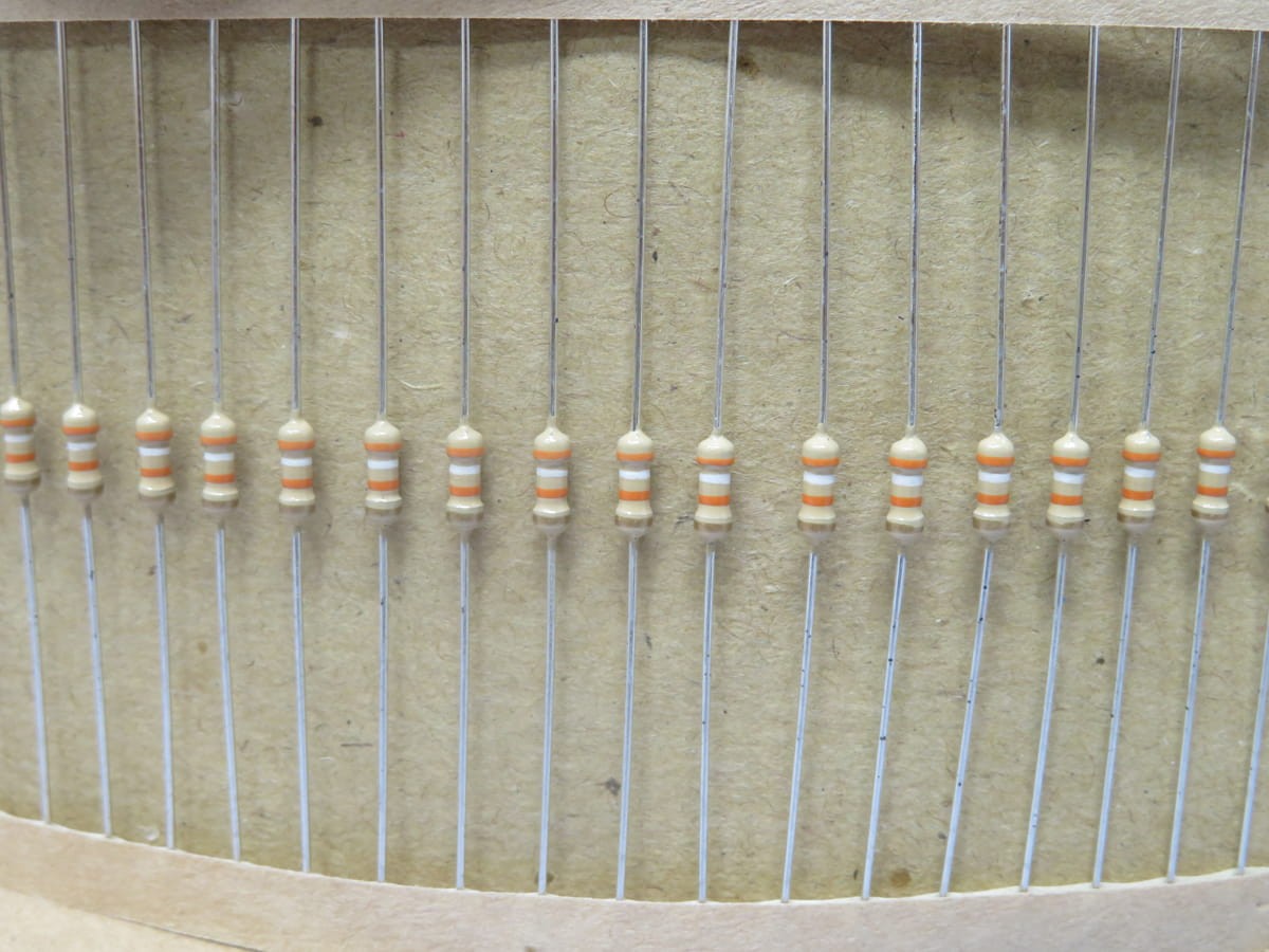Lot of 2500 SEI CF14JT39K0 39 kOhms ±5% 0.25W, 1/4W Through Hole Resistor Axial