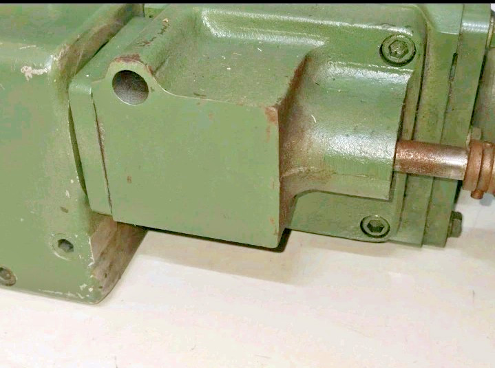 WOODWARD PGA A8557-596 GOVERNOR – USED