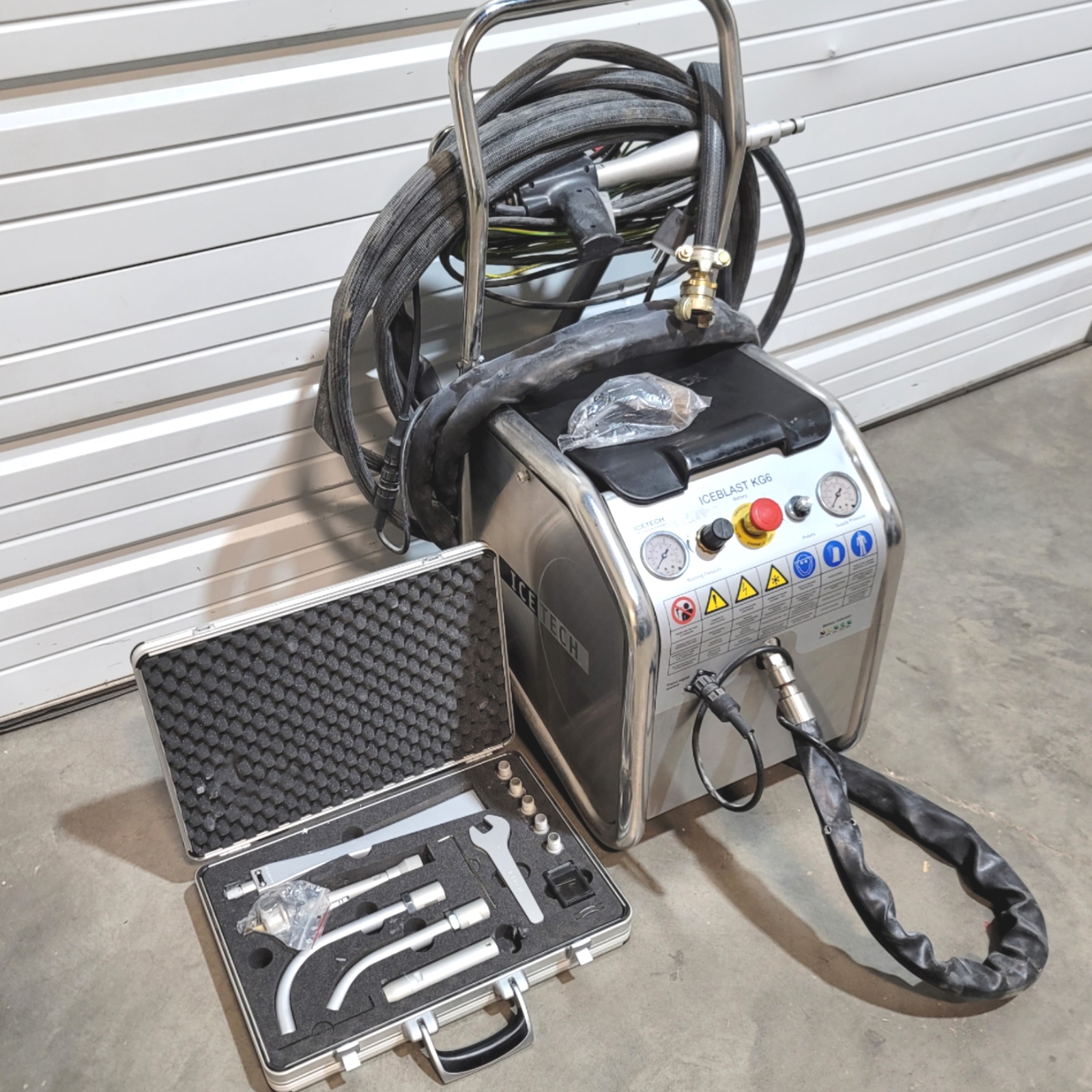 ICETECH ICEBLAST KG6 Dry Ice Blasting Machine With Accessory Kit 13lbs Capacity