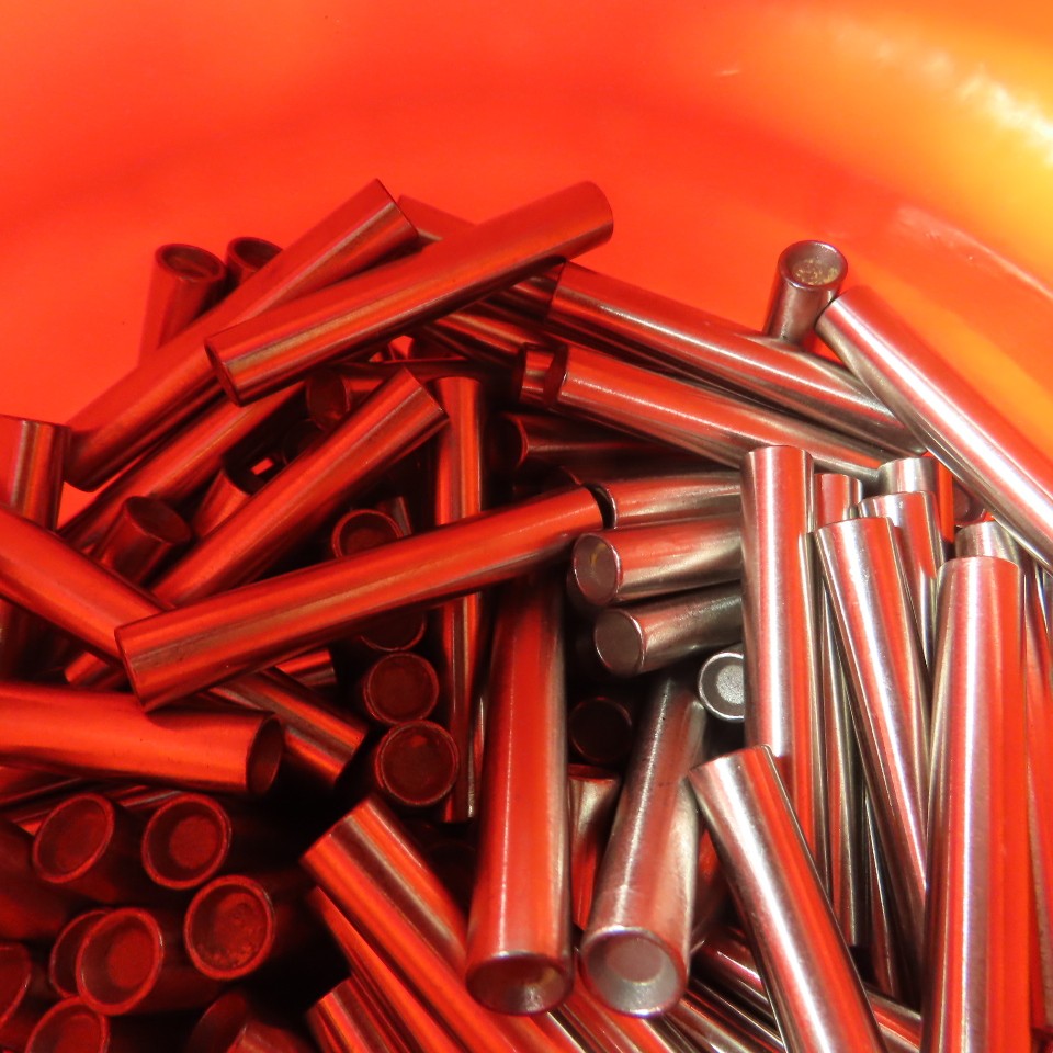 NSK GC 665800-2 -12 -12 0.33″ OD x 2″ Long Pin Shaft Lot Of 18+Lbs