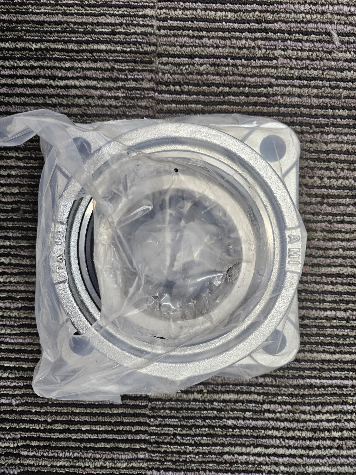 AMI UCFX15-48NP 3″ 4-BOLT FLANGE PILLOW BLOCK BEARING