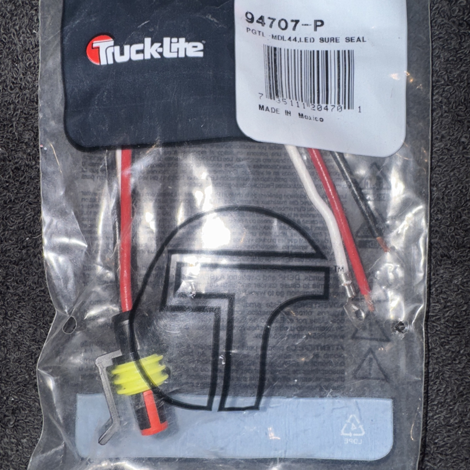 Truck-Lite 94707 LED Stop/Turn/Tail Light (Plug Fit N Forget)