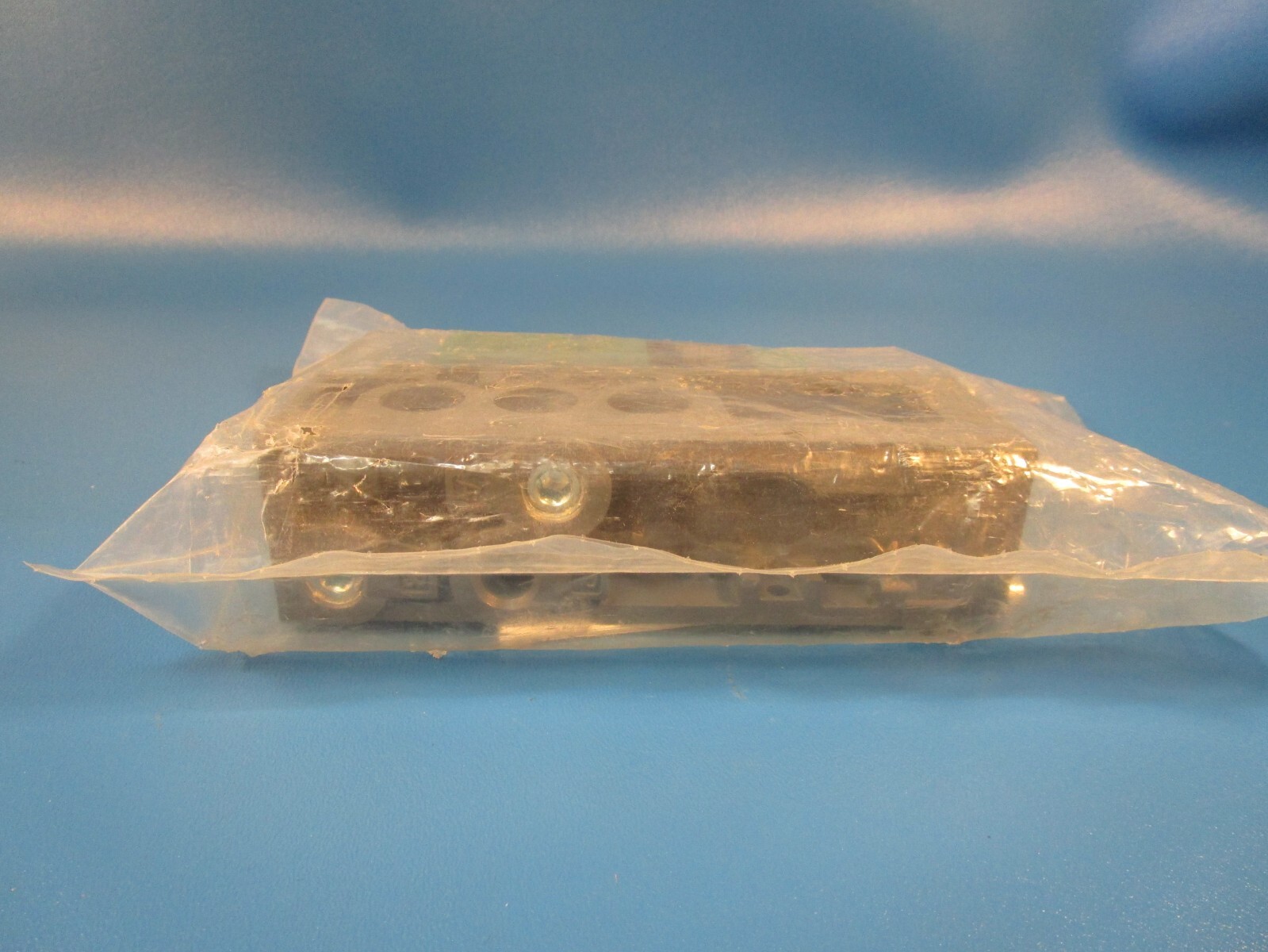NUMATICS 082SA425K000030, Single Solenoid Valve, 1/4″ PORTS, 2-POSITION 4-WAY