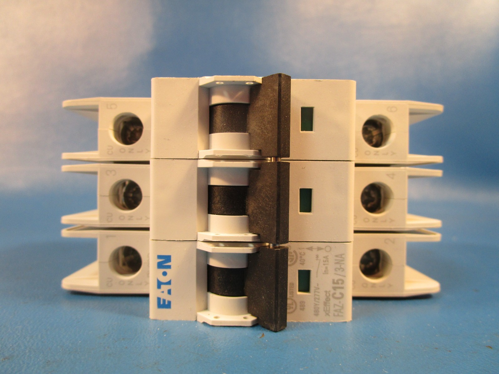 EATON FAZ-C15/3-NA, CIRCUIT BREAKER, THERMAL MAGNETIC, 14 KA, 15 AMP, 3 POLE, 27