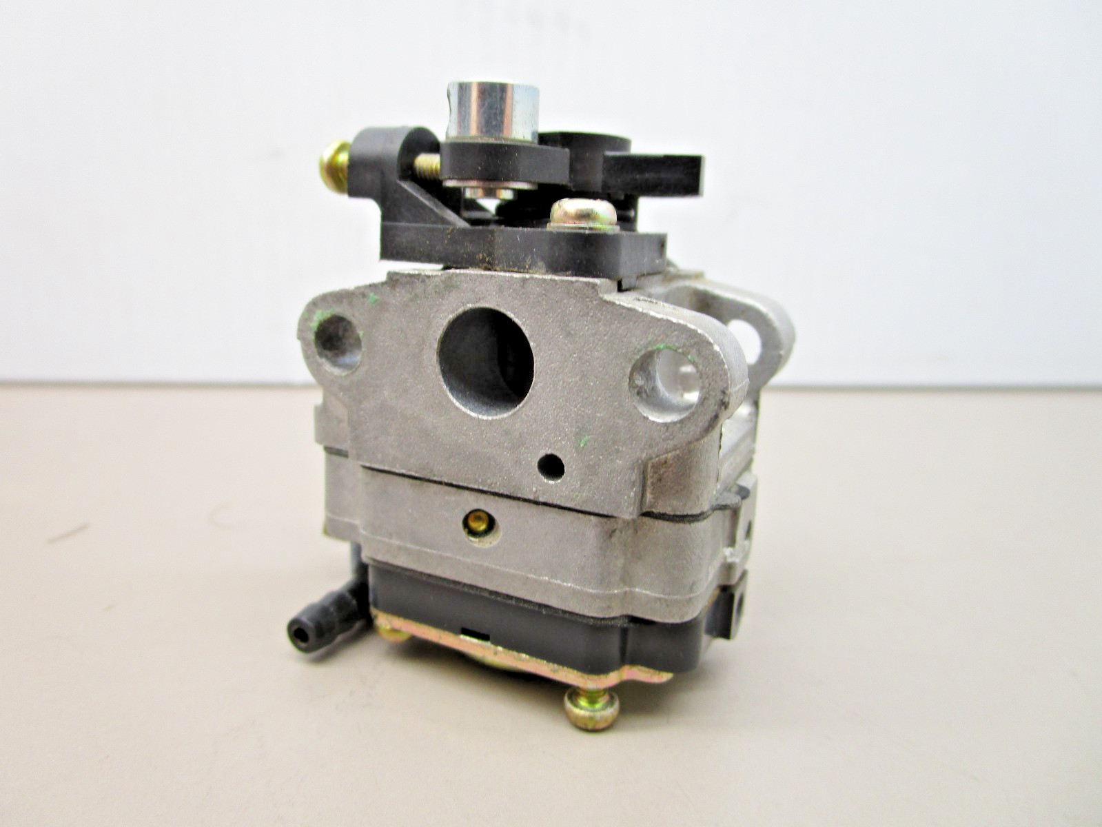 Honda GX31 Engine Carburetor Assembly Walbro WYL 127 16100-ZM5-809