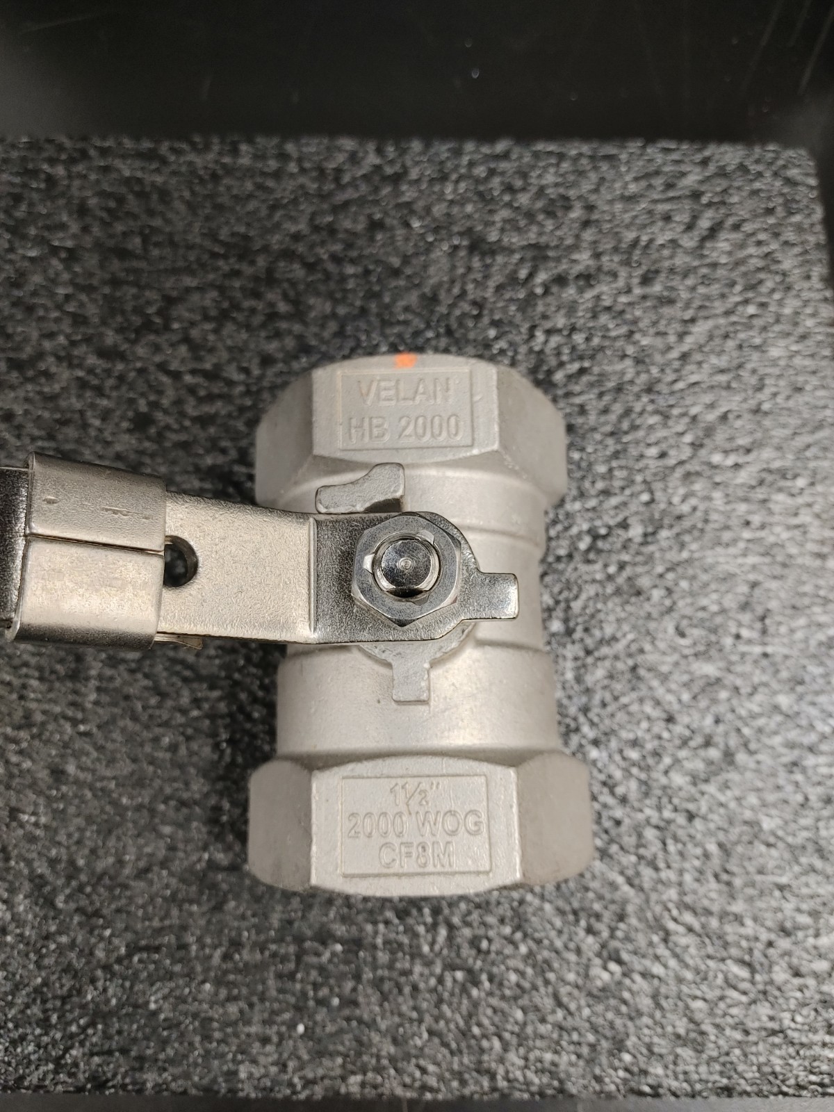 VELAN S07-B0213-SSEA HB2000 1 1/2″ 2000 WOG CF8M Memoryseal Resilient Ball Valve