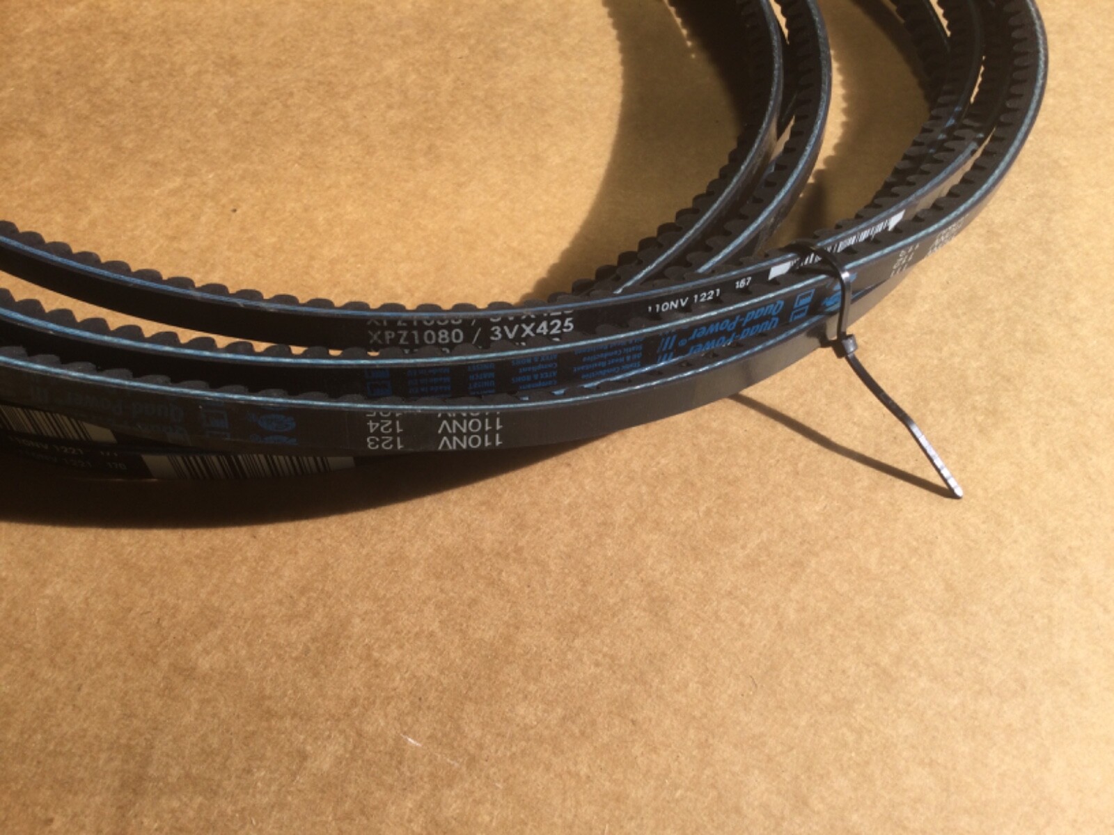 8 x Quad Power III High Temperature V-Belt XPZ1080/3VX425