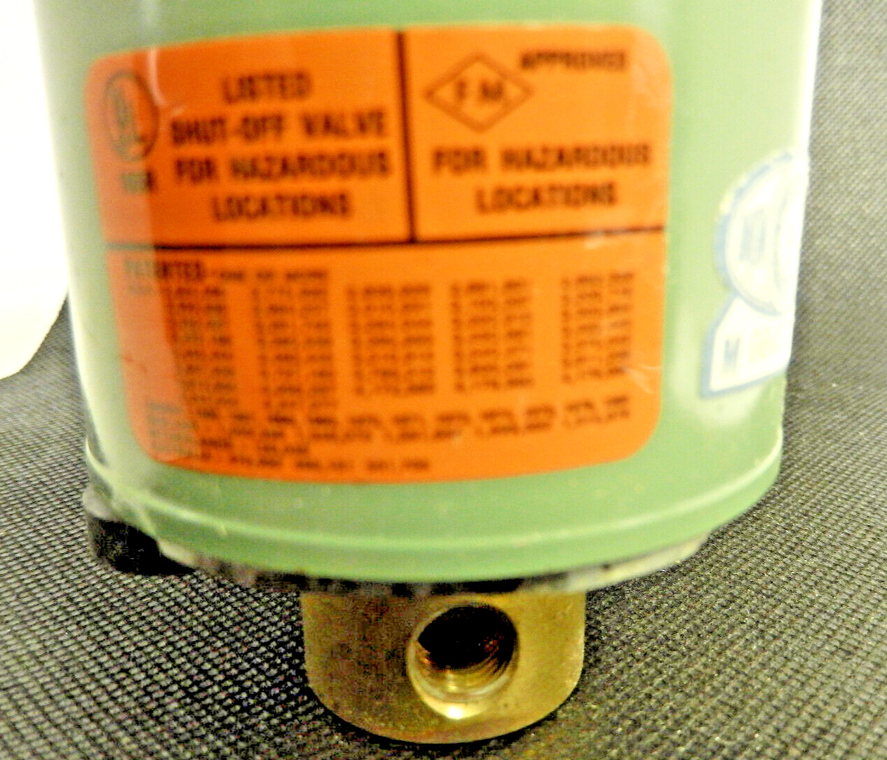 { NOS ASCO 8262C43 SOLENOID VALVE 120V COIL 6W 1/8”