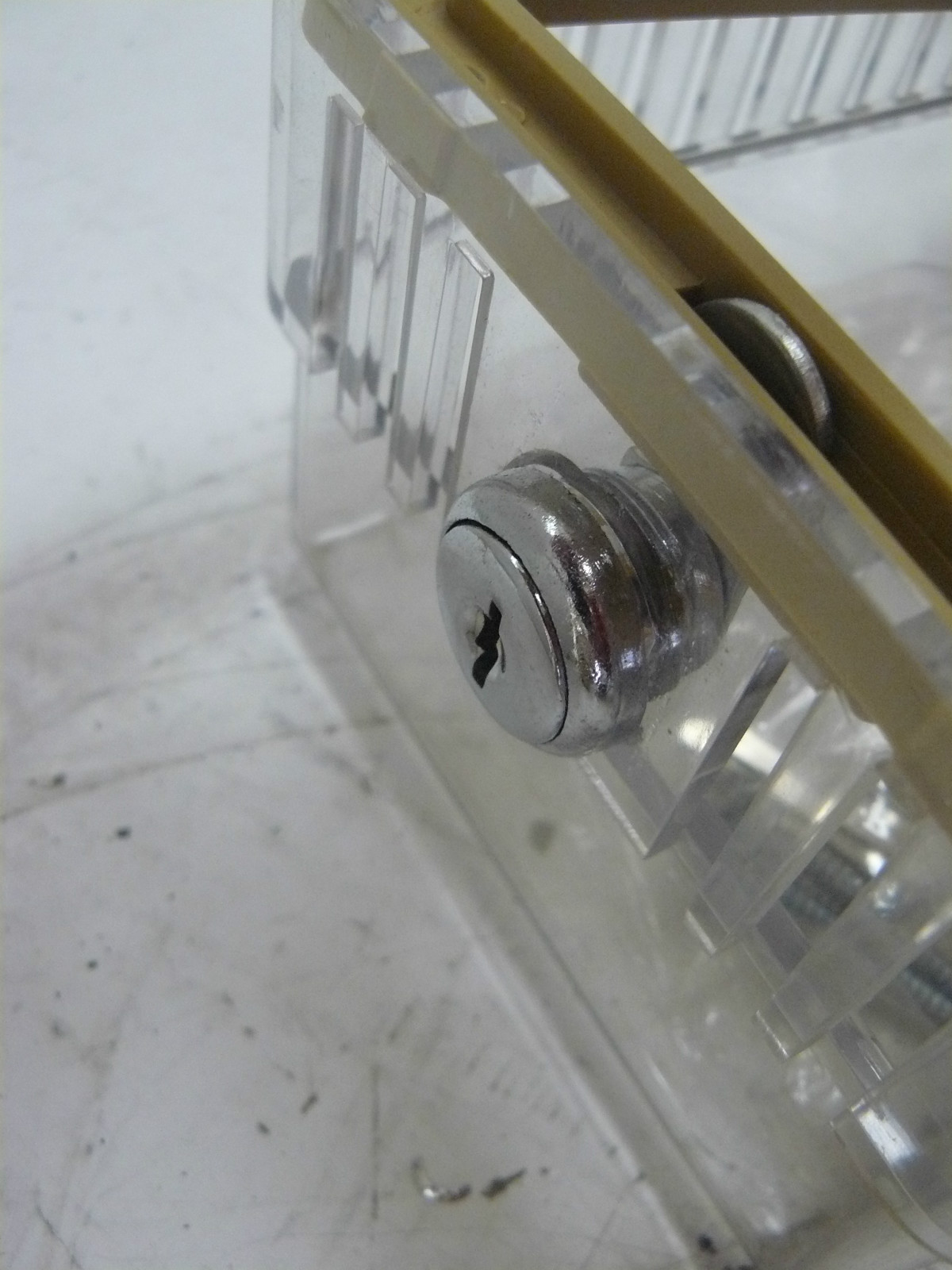 NEW INTERSTATE ELECTRIC BTG-RK CLEAR PLASTIC THRERMOSTAT GUARD RING / SOLID BASE